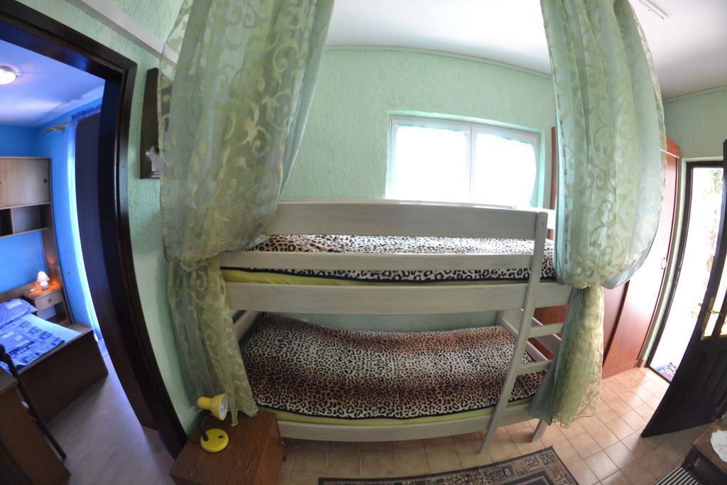 Apartmani Jenny I Tania ロパール エクステリア 写真
