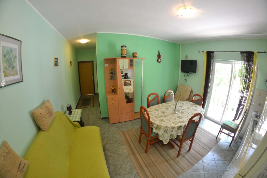 Apartmani Jenny I Tania ロパール エクステリア 写真