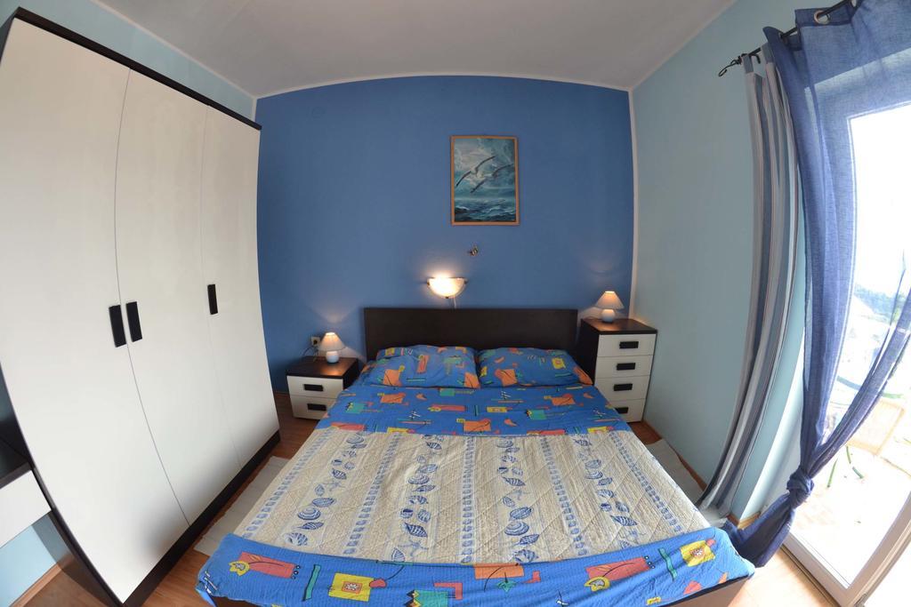 Apartmani Jenny I Tania ロパール エクステリア 写真