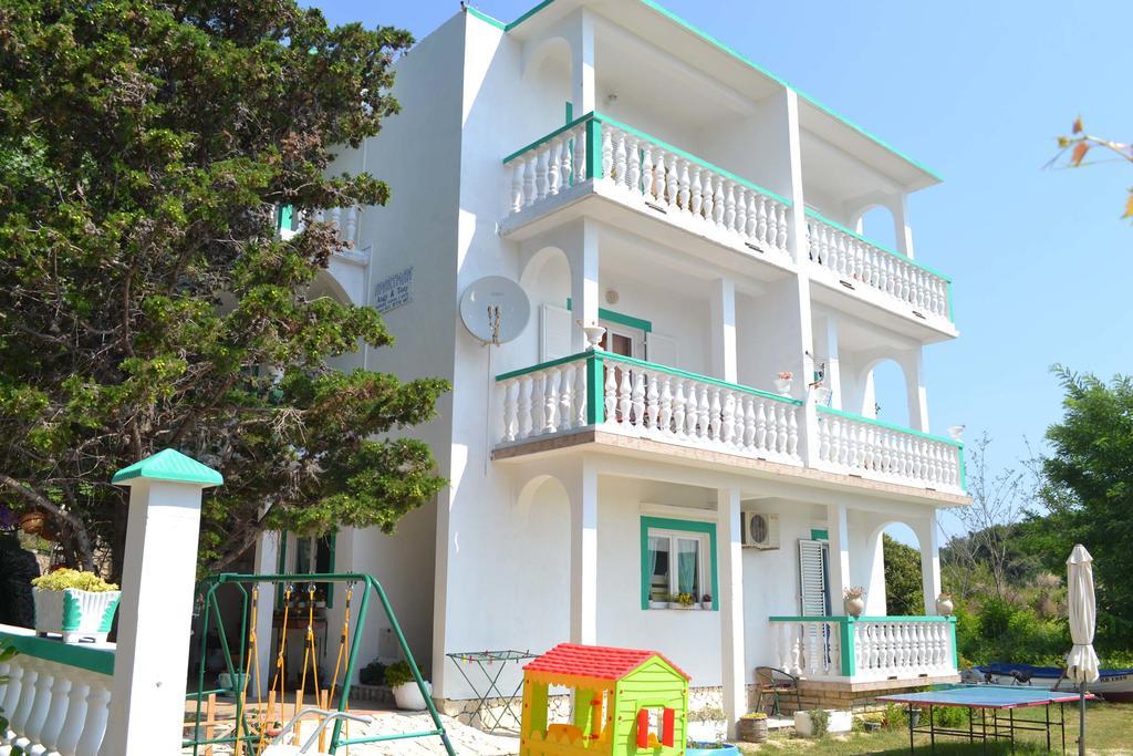 Apartmani Jenny I Tania ロパール エクステリア 写真